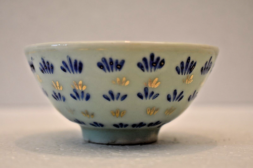 Vintage Celadon Japanese Pottery Bowl Golden Blue Floral All Over Design Porceai - Picture 2 of 9