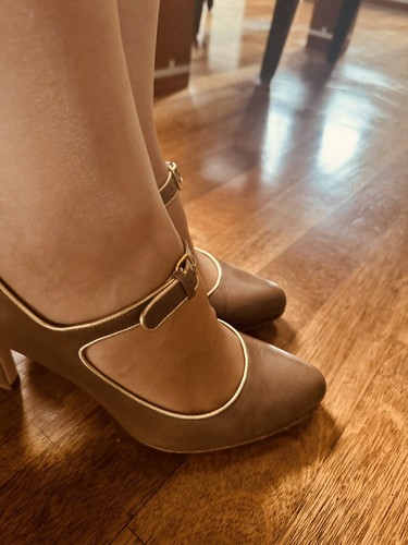 Miu Miu Pumps Nougat mit Gold abgesetzt Größe 41 - Bild 16 von 18