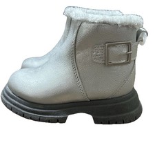 Oshkosh B Gosh Hazel Toddler Zip Up Boots Faux Fur Size 5 NWT