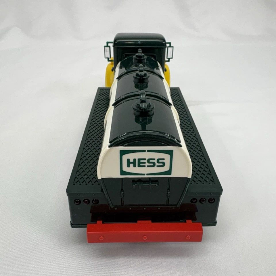 "Hess ""First Hess Truck"" винтажный 1982 новый в отличном состоянии фары работают" - Изображение 3 из 4