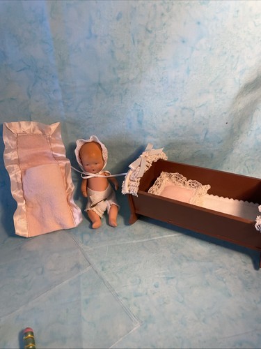 Nancy Ann Biskuit Babypuppe - Bild 2 von 2