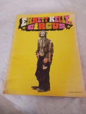 VINTAGE EMMETT KELLY JR. ALL STAR CIRCUS PROGRAM BOOK - SIGNATURE ON BACK COVER