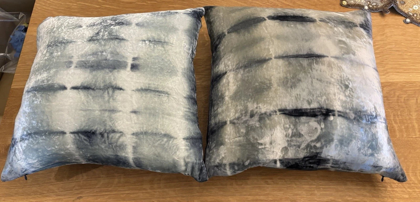 Set of 2 Velvet Throw Pillows Gray Blue Tie-Dye Abstract Decorative