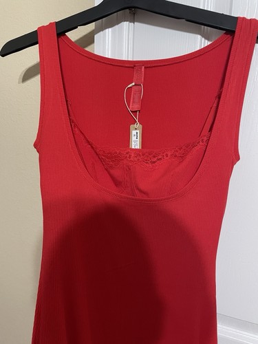 Skims Soft Lounge Lace Long Dress With Bralette- Cherry- Medium - Photo 3/4