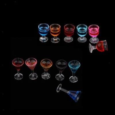 MARKENLOS 12 piezas mini copas de cóctel de plástico copas de vino para casa de muñecas 1/12