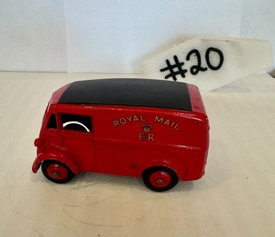 Dinky Toys Morris J Royal Mail Van (Model 260)