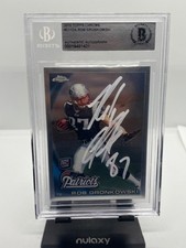 2010 Rob Gronkowski Signed New England Patriots Rookie Refractor Encap. Card. rookie card picture