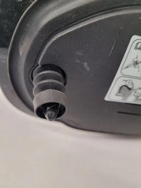 2015-2018 FORD EDGE Fuel Filler Door Black FT4Z58405A26A 15-18 - Imagem 4 de 4