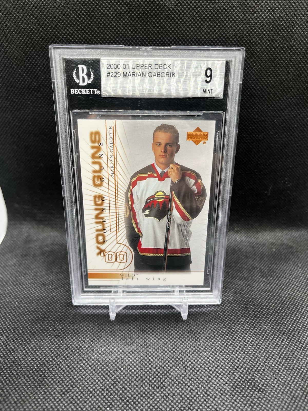 2000-01 Upper Deck #229 Marian Gaborik YG RC BGS 9 ROOKIE WILD YOUNG GUNS