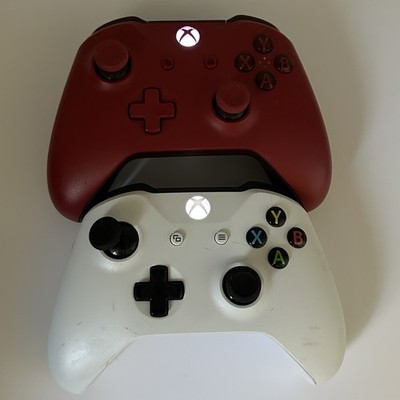 Lot of 2 Xbox One Wireless Controllers Model 1708 PARTS Bluetooth Powers On