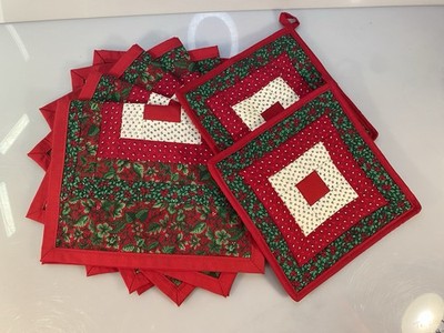 Vintage Set Of 6 Quilted Christmas Placemats & Matching Potholders (2) Red Green