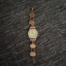 Women s Dress Analog Wristwatch Gold-Tone Metal Bracelet White Roman Dial