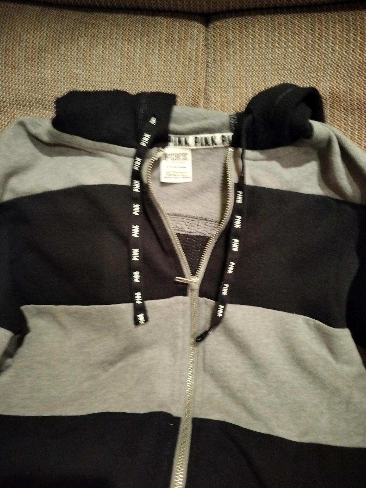 UNDERCOVER Felpa ROSA Victoria's Secret taglia small con cappuccio e zip grigio nero manica lunga