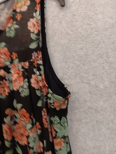 Bobbie Brooks Plus Size 1X Sheer Floral Black Roses Mesh Top Sleeveless Lined - Picture 3 of 12