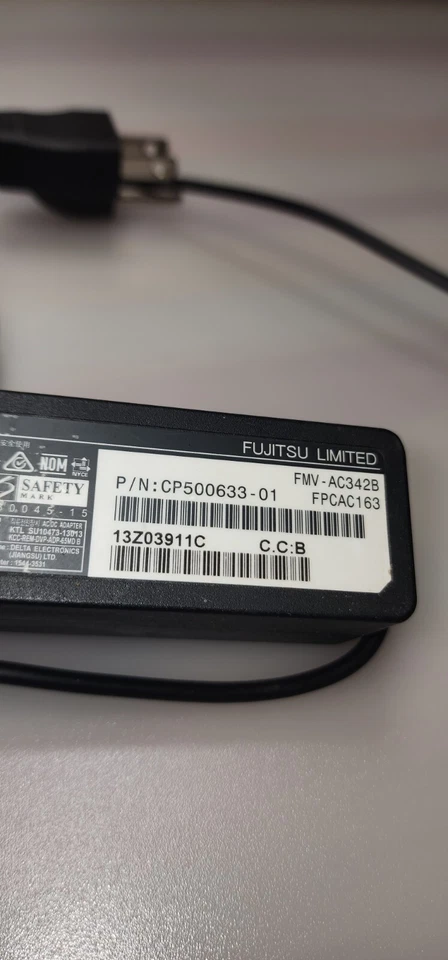 Adaptador de CA Fujitsu Original 65w ADP-65MD B, para E753 E743 SH771 E733 UH552 Foto 3 de 3