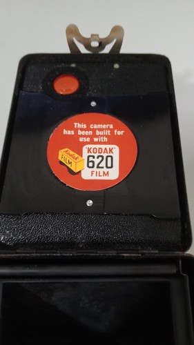 Kodak Brownie Six-20 C Film Camera, Leather Case, Instructions, 1950s Excellent - Picture 8 of 12