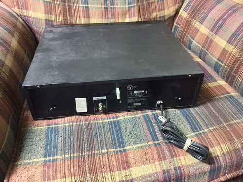 Sony CDP-C211 5 Disc CD Changer - Picture 7 of 11