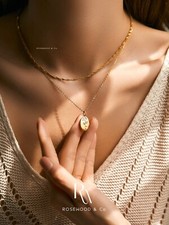 Non Tarnish 18k Gold Plated Rose Pendant Necklace in Gift Box -N067