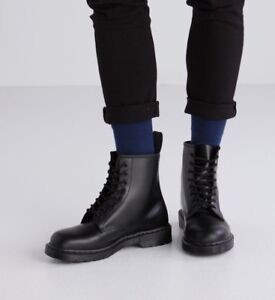 mono black smooth dr martens