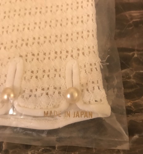Vintage Womens Gloves Ivory White Dressy Eyelet Pearls Evening Fitted 1960s - Picture 2 of 10