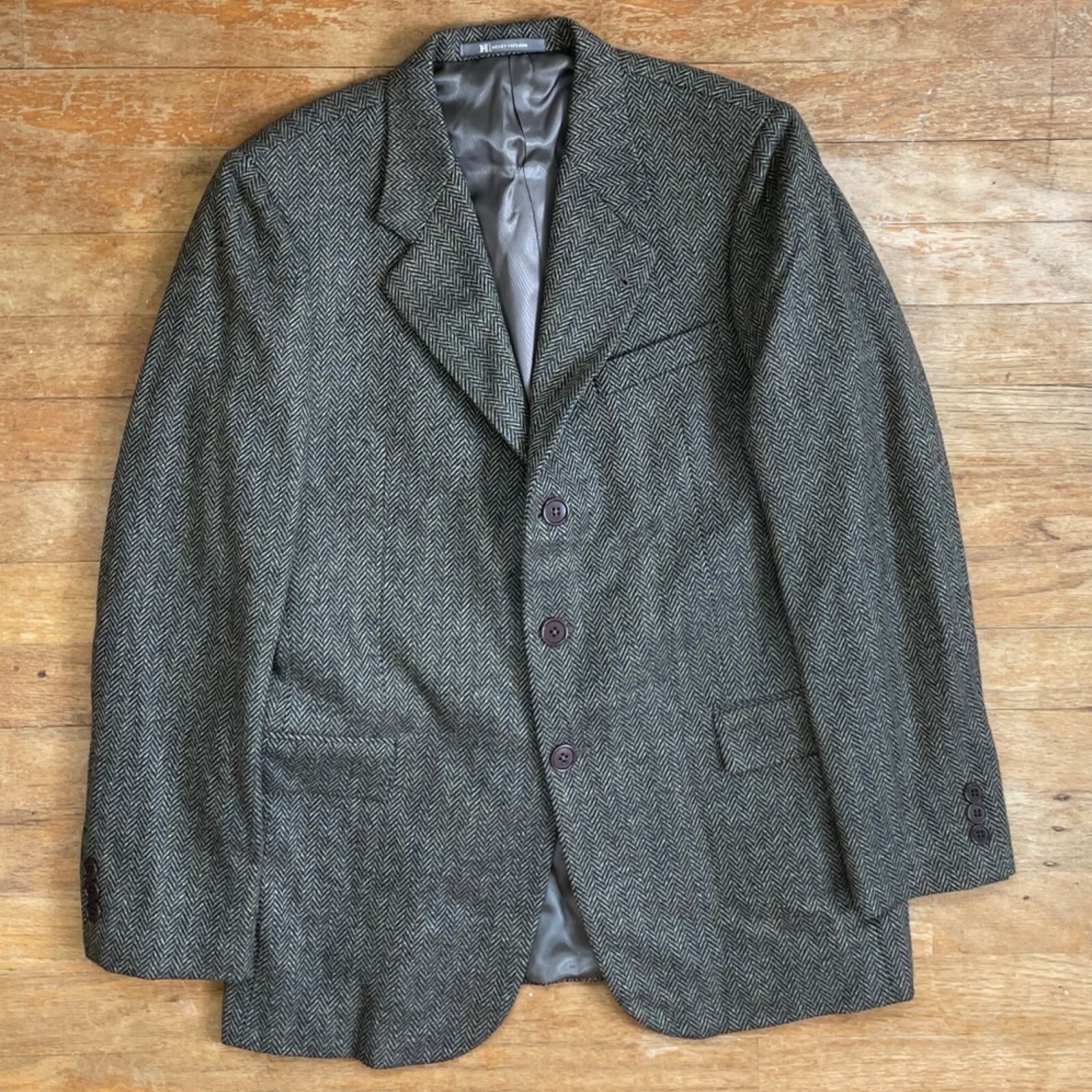 Picture 1 of 6