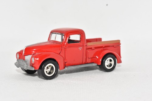 Johnny Lightning Truckin' America 1940 Ford Truck Red
