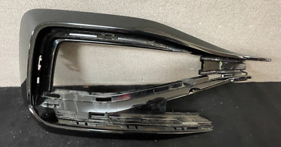 Original VW Passat B8 3G R-Line Stoßstange Blende vorne rechts 
