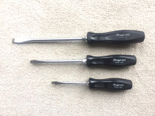 Snap On set of 3 flathead screwdrivers hard grip handles