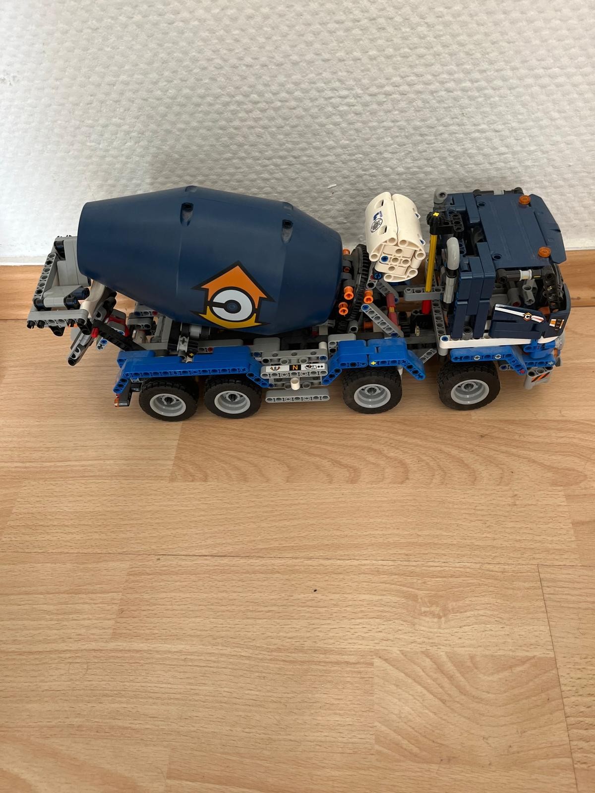 Bild 4 von 8