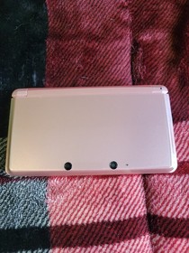 Nintendo 3DS Console (Pink Edition) W/Stylus, Charger and 2GB SD Card - TESTED