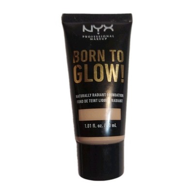 NYX PROFESSIONAL MAKEUP Born To Glow Naturally Radiant Foundation, Medium