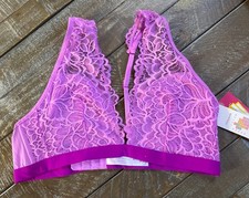 Xhilaration Deep Plunge Sz Medium Wire Free Multi-Way Lace Bralette Violet NWT