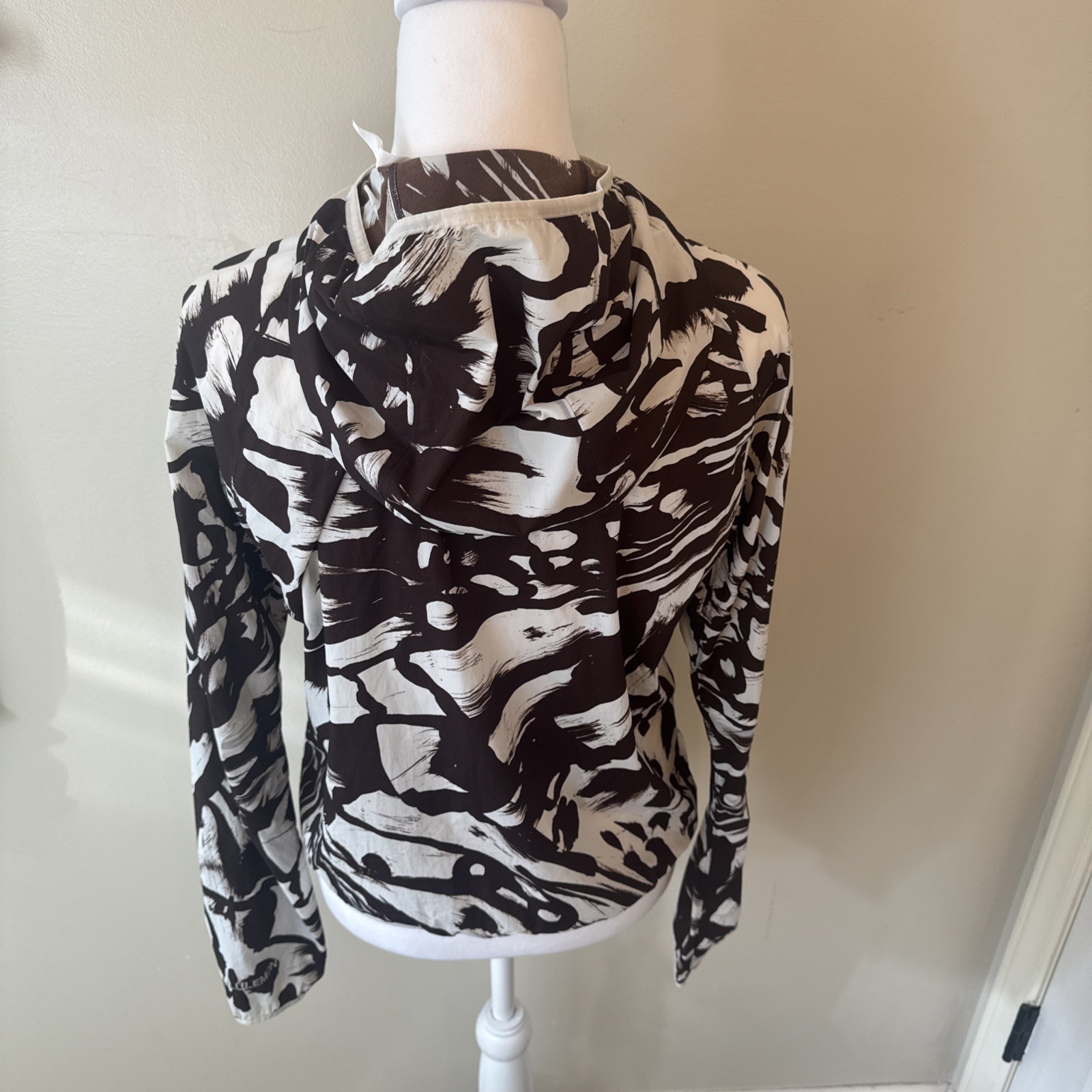 Lululemon Packable Jacket Monarch Bloom Nylon Win… - image 8