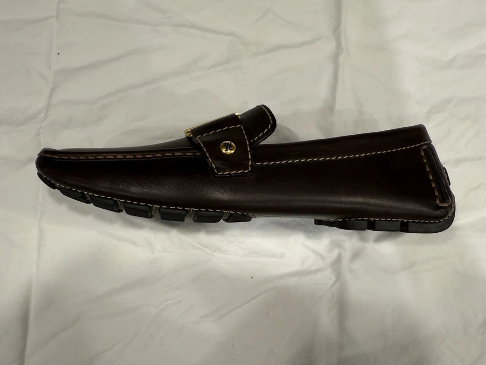 Mocasines Louis Vuitton de cuero marrón para hombre EE. UU. 6 Foto 2 de 4