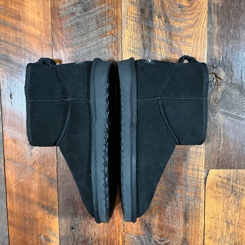 Koolaburra by UGG Classic Short Black Suede Shearling Boots SZ 9 NWOT - Picture 6 of 8