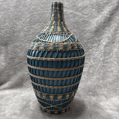 Jarrón decorativo de cerámica envuelto en azul tejido de mimbre decoración del hogar -14” de alto de colección - Imagen 1 de 10