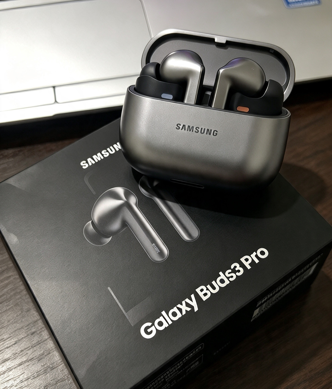 earbuds for Samsung galaxy — Silver Box