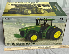 John Deere 8230 Mfwd Tractor 2006 Farm Show 1 Of 1500 Sealed Ertl 1:16
