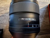Sony FE 85mm f/1.4 GM Lens