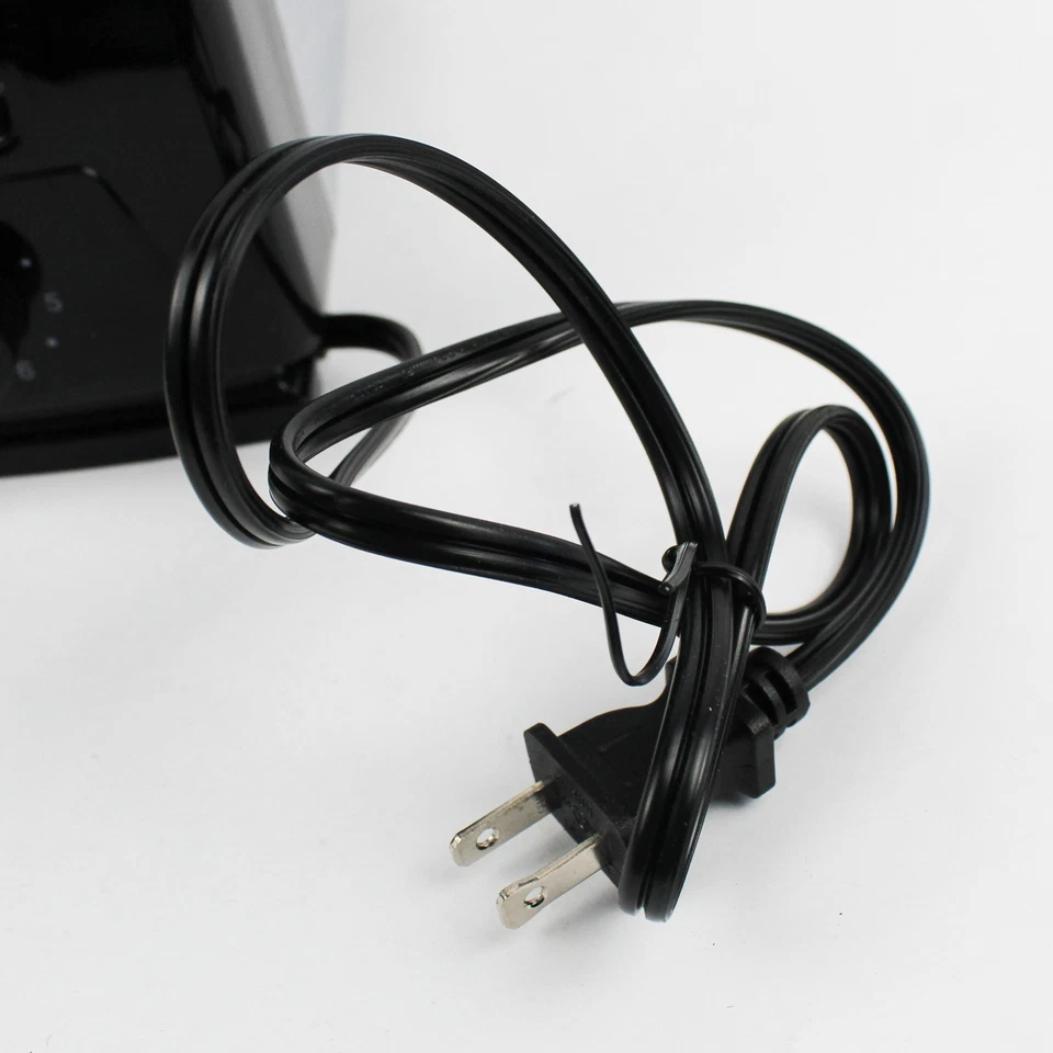 Brentwood 2-Slice Toaster In Stainless Steel & Black Model TS-280S (120V) - Image 4 of 4