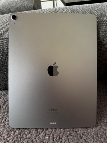 Apple iPad Air 13 inch (M2) 256GB Spacegrijs + Magic Keyboard zwart - Afbeelding 2 van 9