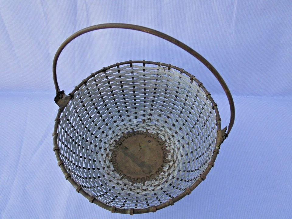 Vintage Old Brass & Aluminium Made Flower Carrying/ Egg Basket Collectible India Foto 3 de 4