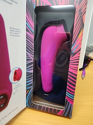 Plus One Personal Fluttering Arouser Waterproof USB Rechargeable - Picture 4 of 9