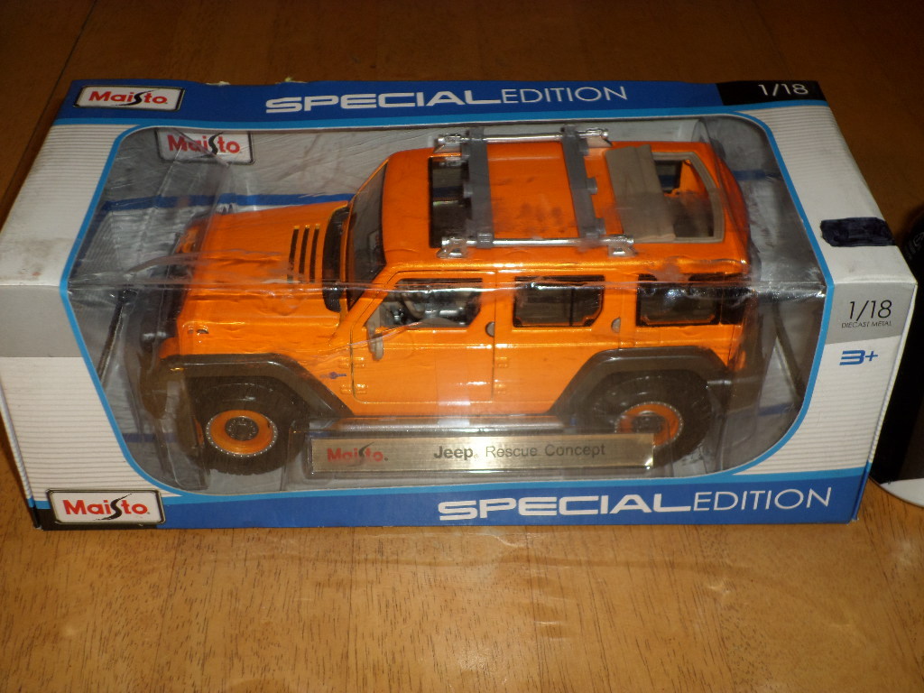JEEP -- RESCUE CONCEPT, DIE CAST METAL MAISTO FACTORY TOY,Scale 1