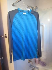NWT women's long sleeve active wear top Holloway Size M black/gray/blue