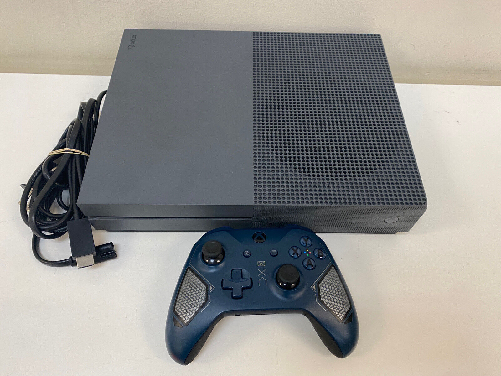 Console Xbox One S 500GB Storm Grey - Microsoft - MeuGameUsado