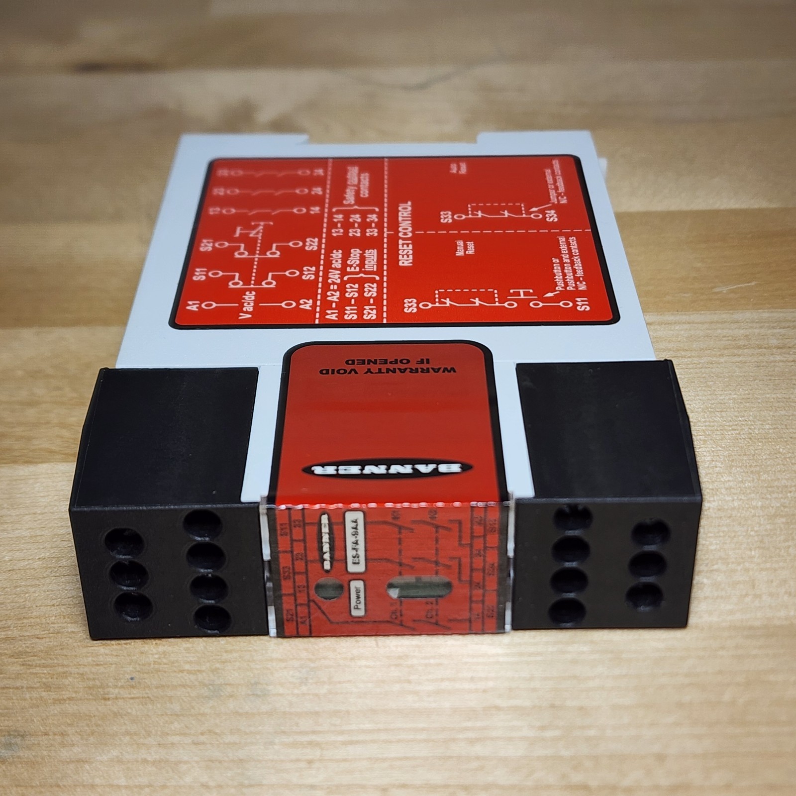 Banner ES-FA-9AA Safety Relay