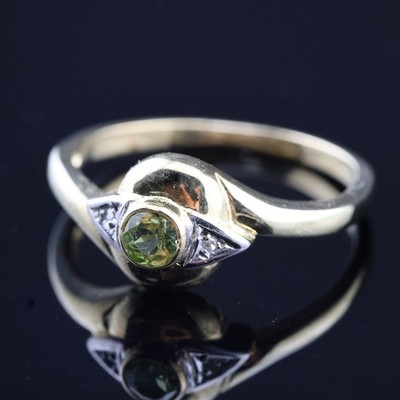 GJ69 * SOGNI D`ORO EDELSTEIN RING (18) PERIDOT & 2x DIAMANT 333er GELBGOL