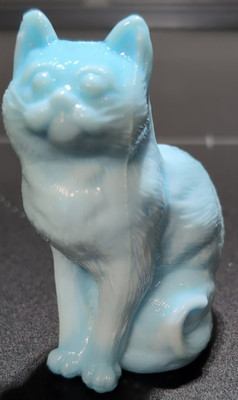 Vtg Mosser Sitting Cat Figurine Blue Milk Glass early 1976 Mint!