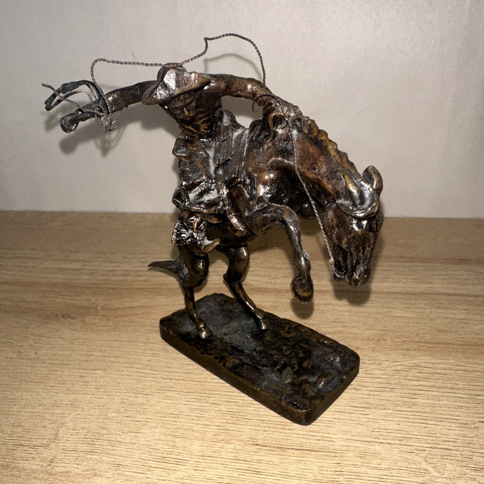 Picture 1 of 5